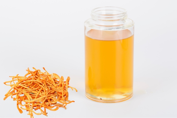 nuoc-dong-trung-ha-thao-giup-ho-tro-tang-cuong-suc-de-khang