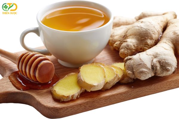 Bai-thuoc-tu-gung-va-mat-ong-ho-tro-luu-thong-mau-nao-tot-hon