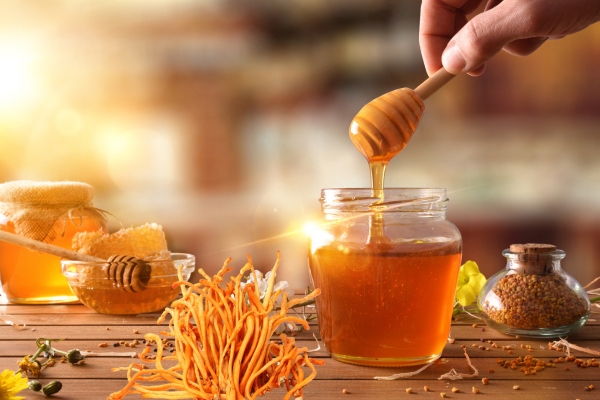 tieu-duong-dung-dong-trung-ha-thao-mat-ong-co-an-toan-khong